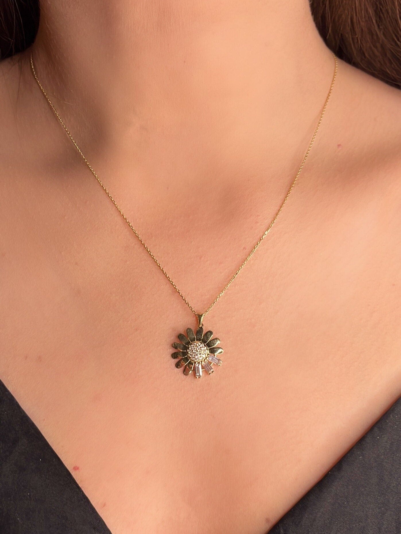 14K Gold Daisy Sunflower Necklace
